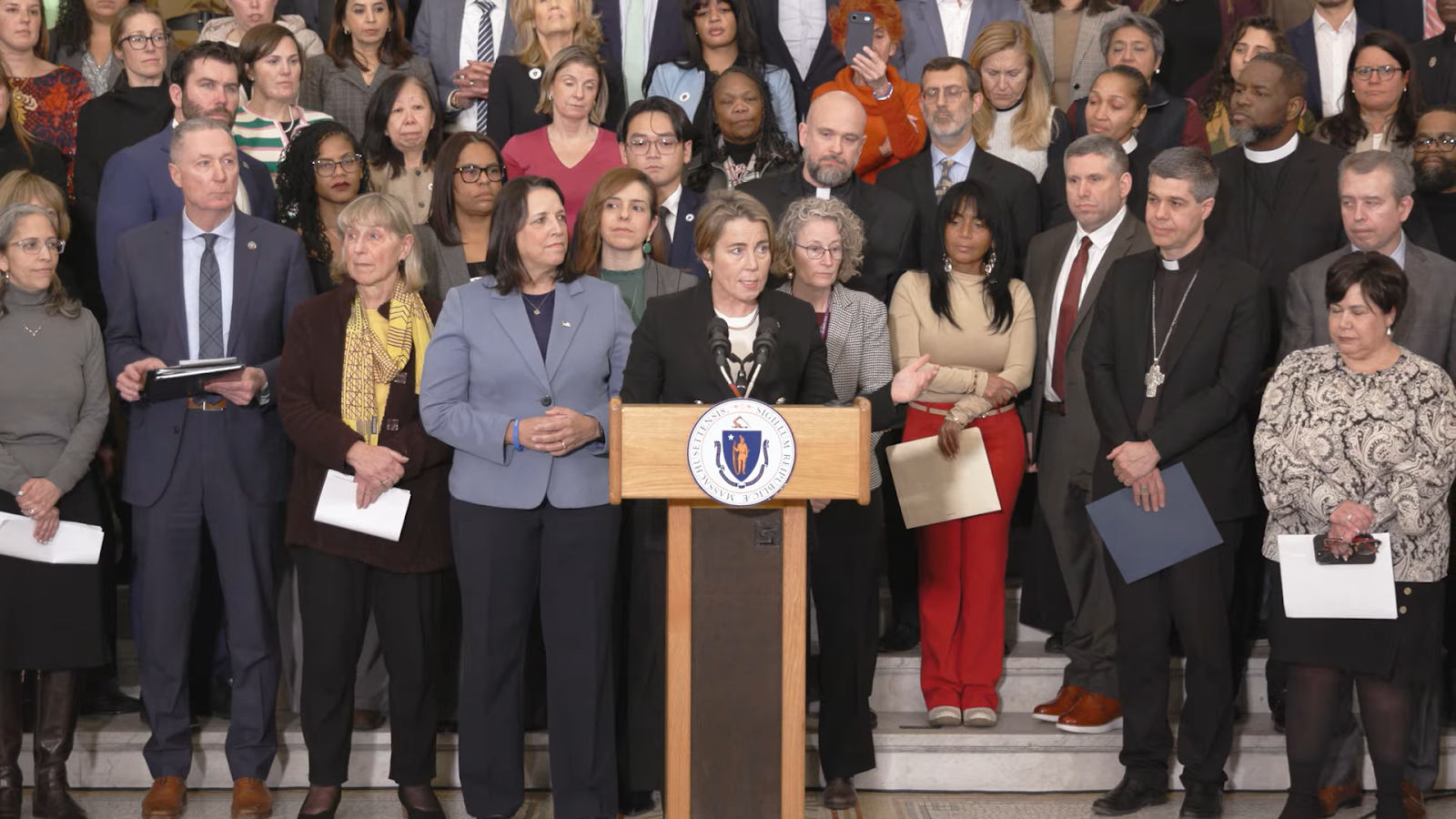 Maura Healey on ICE: “I support them”